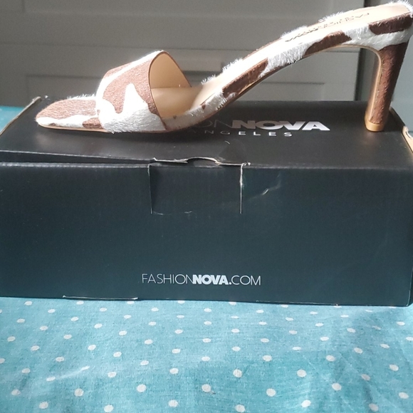 Mules - Picture 6 of 6